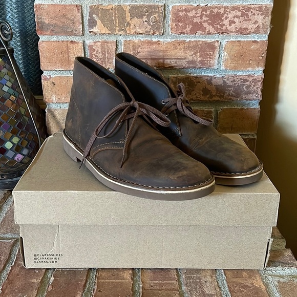 Clarks Bushacre 2 Chukka Boot in Beeswax - Picture 1 of 8